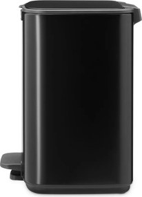 Stalowy kosz na śmieci z pedałem w kolorze matowej czerni 7 l Bo – Brabantia