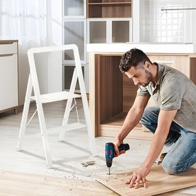 HOMCOM Drabina 2-stopniowa, Składana, Antypoślizgowa Platforma, Biała