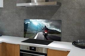 Szkło do Kuchni na Ścianę Motocyklista na Górskiej Trasie