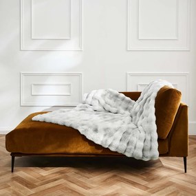 Szary koc z mikropluszu 180x220 cm Mounty – douceur d'intérieur