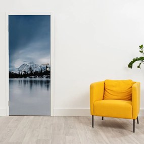 Fototapeta na drzwi - Na zamarzniętym jeziorze (95x205cm)
