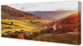 Obraz drukowany na płótnie Dolina w Objęciach Lasu