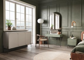 Komoda Sonatia 150 cm trzydrzwiowa - kaszmir / nogi czarne