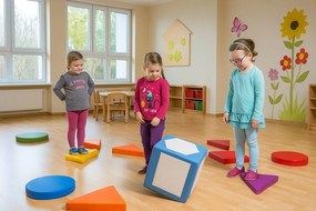 Zestaw kolorowych kształtek piankowych Geoletto półelipsa - 6 sztuk