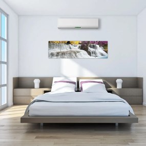 Obraz wodospadu Erawan w lesie (170x50 cm)