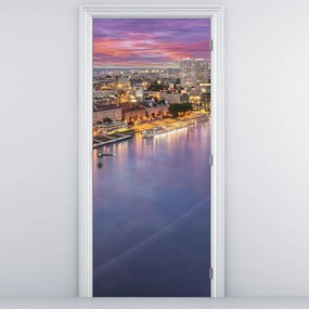 Fototapeta na drzwi - Nocne miasto Bratysława z rzeką (95x205cm)