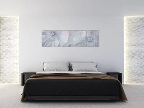 Obraz - Niebieskie kwiaty na ścianie (170x50 cm)