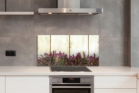 Szkło do Kuchni na Ścianę Fioletowe Kwiaty na Drewnie