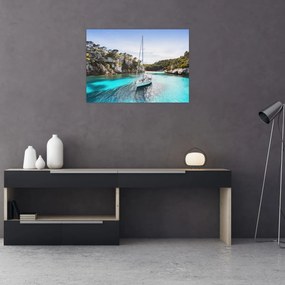 Obraz na szkle - Plaża z żaglówką (70x50 cm)