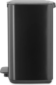 Stalowy kosz na śmieci z pedałem w kolorze matowej czerni 12 l Bo – Brabantia