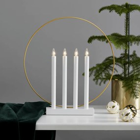 Nowoczesny świecznik ze złotym detalem