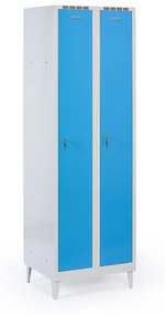 Metalowa szafka ubraniowa na nogach, 2-drzwiowa, 1920 x 600 x 500 mm, zamek cylindryczny, drzwi niebieske
