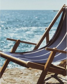 Niebieski drewniany leżak ogrodowy Vilara – Kave Home