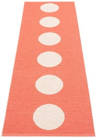 Łososiowy chodnik odpowiedni na zewnątrz 70x225 cm Vera Flamingo – Pappelina