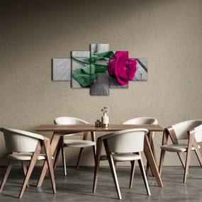 Obraz - Różowa róża z zieloną łodygą (125x70 cm)