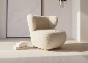 Sigrid – stylowy fotel do salonu z ergonomicznym oparciem i opcją drewnianych nóżek