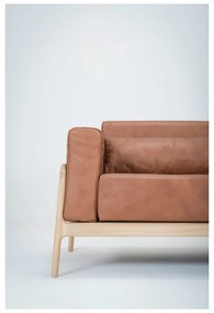 Karmelowa sofa z bawolej skóry z konstrukcją z litego drewna dębowego Gazzda Fawn, 180 cm