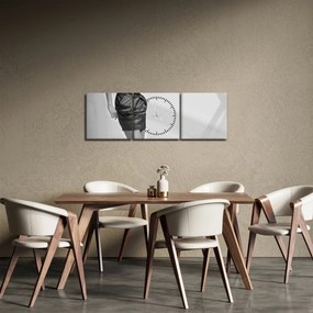 Obraz - Kobieta w krótkiej sukience (z zegarem) (90x30 cm)
