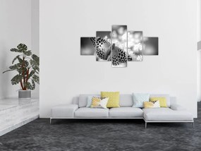 Obraz - Szczegół motyla zapylającego kwiat (125x70 cm)