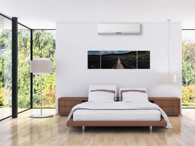 Obraz drewnianej ścieżki o zmierzchu (170x50 cm)