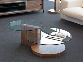 Okrągły stolik kawowy z hartowanego szkła i orzecha włoskiego 2019 ANGEL CERDA
