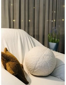 Kremowa poduszka na sofę dziecięcą z materiału bouclé Ball – Wigiwama