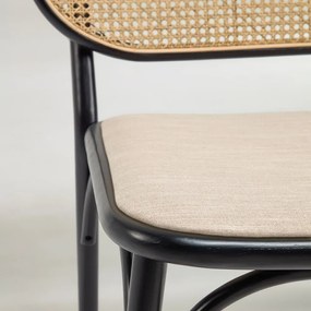 Czarny fotel Kave Home Doriane