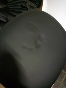 PROMOCJA Biało-czarne krzesło BALI MARK z czarnymi nogami II jakość