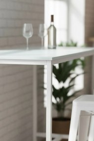 Wysoki prostoktny stó Biro