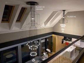 Metalowa lampa wisząca Flusso 43 z kloszami ze szkła satynowego
