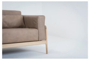 Jasnobrązowa sofa z bawolej skóry z konstrukcją z litego drewna dębowego Gazzda Fawn, 210 cm