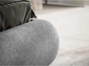 Szare tapicerowane łóżko dwuosobowe ze schowkiem ze stelażem 160x200 cm Maumere – Maison de Rêve