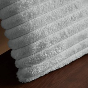 Poduszka dekoracyjna z mikropluszu 45x45 cm Cosy Ribbed – Catherine Lansfield