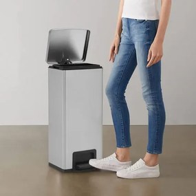 Srebrny bezdotykowy kosz na śmieci 30L W8-L04