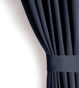 Ciemnoniebieska zaciemniająca zasłona termiczna 140x245 cm Pleat – Restilo