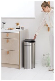 Stalowy kosz na śmieci otwierany na dotyk w kolorze matowego srebra 40 l Touch Bin – Brabantia