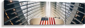 Obraz budynku z flagą USA (170x50 cm)