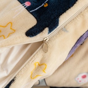 PrzytulneMieszkanie.pl PrzytulneMieszkanie.pl PrzytulneMieszkanie.pl Zestaw pościeli z mikropluszu PURRSLEEP beżowe + prześcieradło z mikropluszu SOFT 90x200 cm białe, pojedyncze łóżko