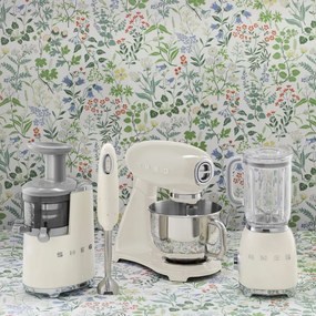 Kremowy robot kuchenny Retro Style – SMEG