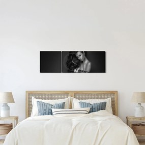 Obraz - Czarno - biały portret uwodzicielskiej kobiety (z zegarem) (90x30 cm)
