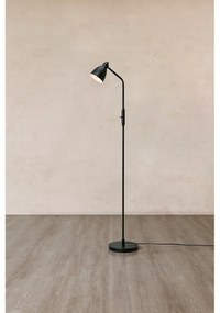 Lampa stojąca w kolorze matowej czerni z metalowym kloszem (wys. 143 cm) Story – Markslöjd