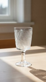 Kielich szklany 350 ml z tłoczonym wzorem liści elegancka szklanka na nodze