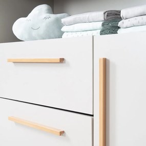 Jasnoszara komoda dziecięca z przewijakiem 107x98x75 cm Lea – Roba