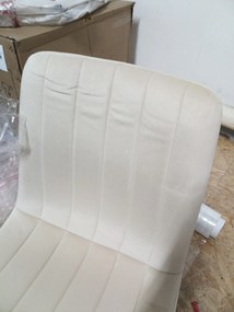 PROMOCJA Kremowe aksamitne krzesło LAVA II jakość.