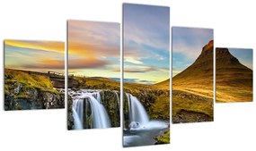 Zdjęcie góry i wodospadów na Islandii (125x70 cm)