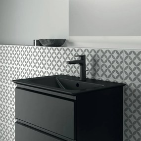 Ceramiczna umywalka w kolorze matowej czerni 64x46 cm Silk Black – Ideal Standard