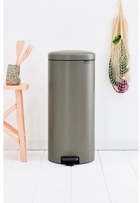 Szary stalowy kosz na śmieci z pedałem 30 l NewIcon – Brabantia