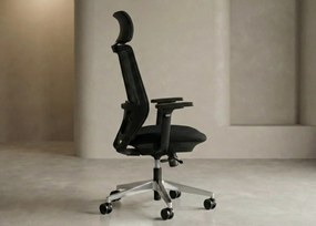 Najwyższej klasy fotel biurowy z pełną regulacją 3D (podłokietniki, zagłówek, lędźwie, głębokości siedziska. Ergonomiczne oparcie, baza chromowana. Odporność 110k cykli Martindale'a. Zgodny z normą BHP 2023. Super cena!