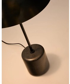 Czarna marmurowa lampa stołowa z metalowym kloszem (wysokość 58 cm) Sayra – Kave Home