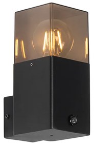 Lampa ścienna zewnętrzna czarna IP44 z czujnikiem zmierzchu do świtu - Denmark